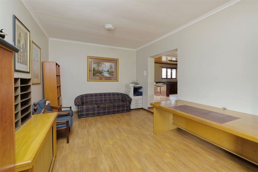 4 Bedroom Property for Sale in Walmer Eastern Cape